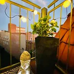 Cinema - Balkon & Beamer 아파트