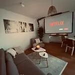 Cinema - Balkon & Beamer *