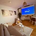 아파트 Cinema - Balkon & Beamer *