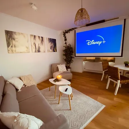 Apartman Cinema - Balkon & Beamer Magdeburg