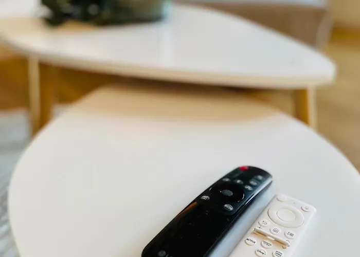 Cinema - Balkon & Beamer Apartman Magdeburg